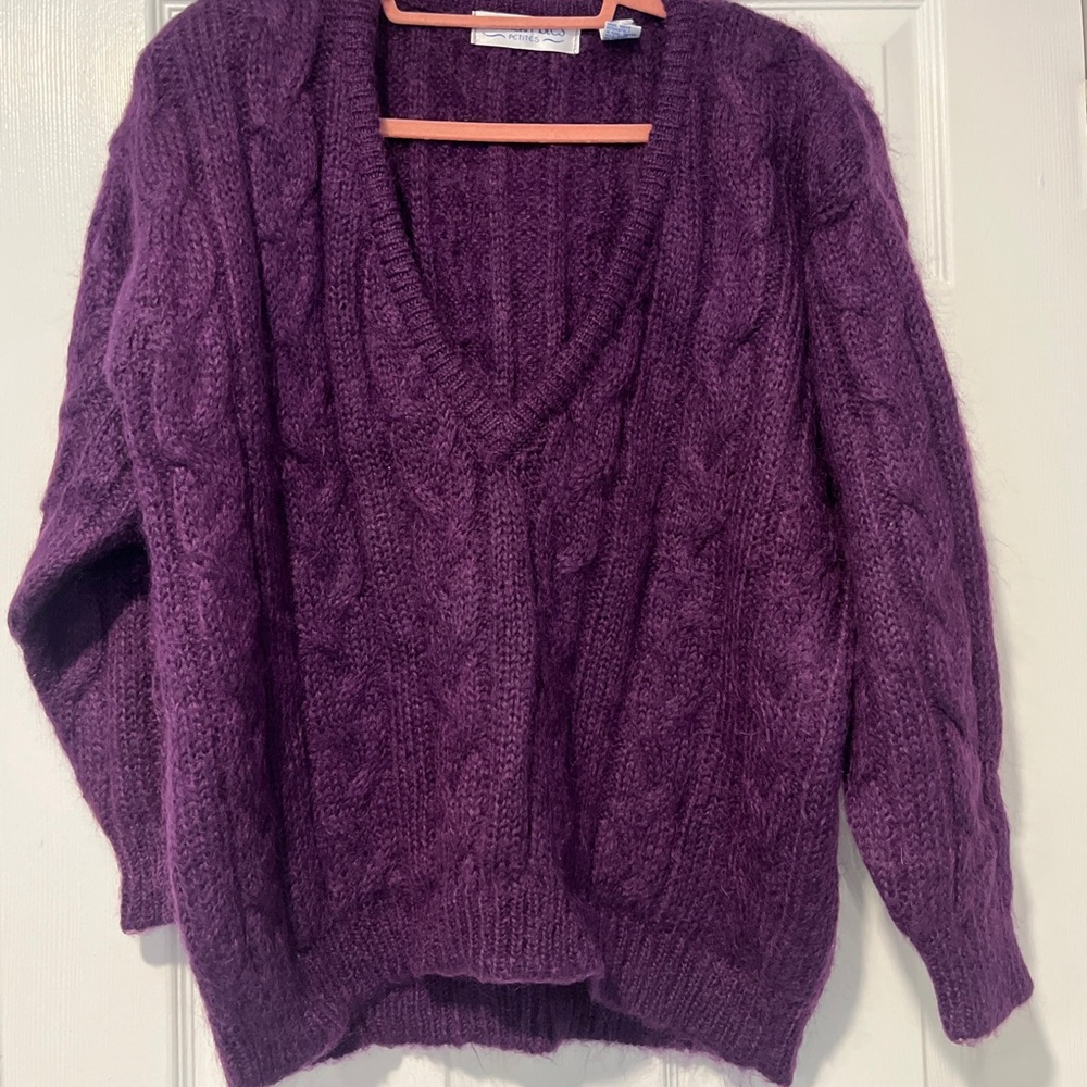 Purple Vintage Northern Isles V-Neck Knit Sweater with Ribbed Mohair blend